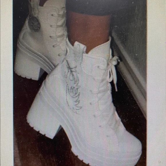 Converse Chuck Taylor 70DeLuxe Hi Western Platform White High-TopSneakers NIB9.5 - Picture 8 of 17